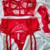 lenceria roja con liguero y ligas en Cali